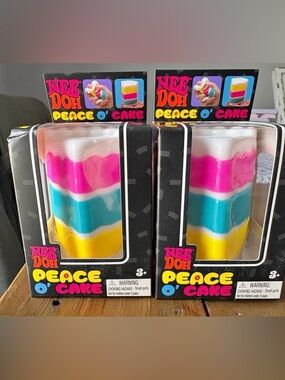 Peace O' Cake Layered Sensory Putty - Pink, Blue & Yellow